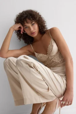 Body Carioca Silky Flowers