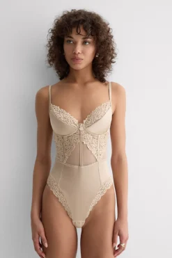 Body Carioca Silky Flowers