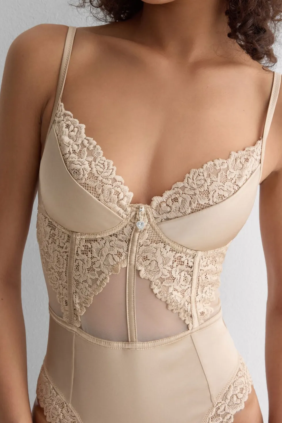 Body Carioca Silky Flowers