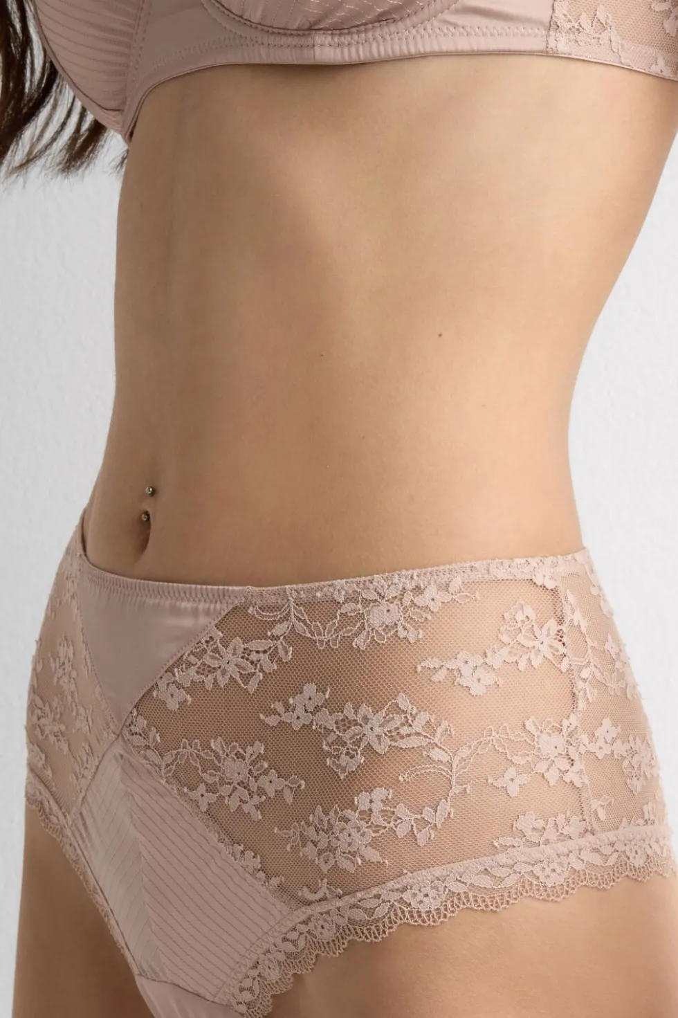 Brazyliany Culotte z Wysokim Stanem The Art of Lingerie
