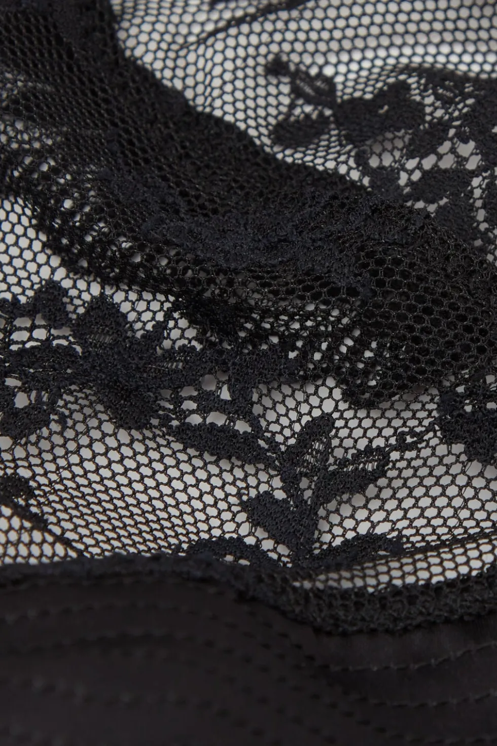 Brazyliany w stylu lat '80 The Art of Lingerie