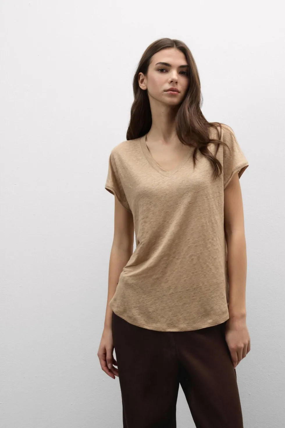 Lniana Bluzka zKrótkim Rękawem iDekoltem wSerek The Pure Linen