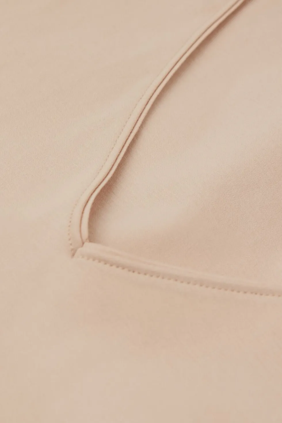 Podkoszulka z bawełny Elevated Cotton z Dekoltem w Serek