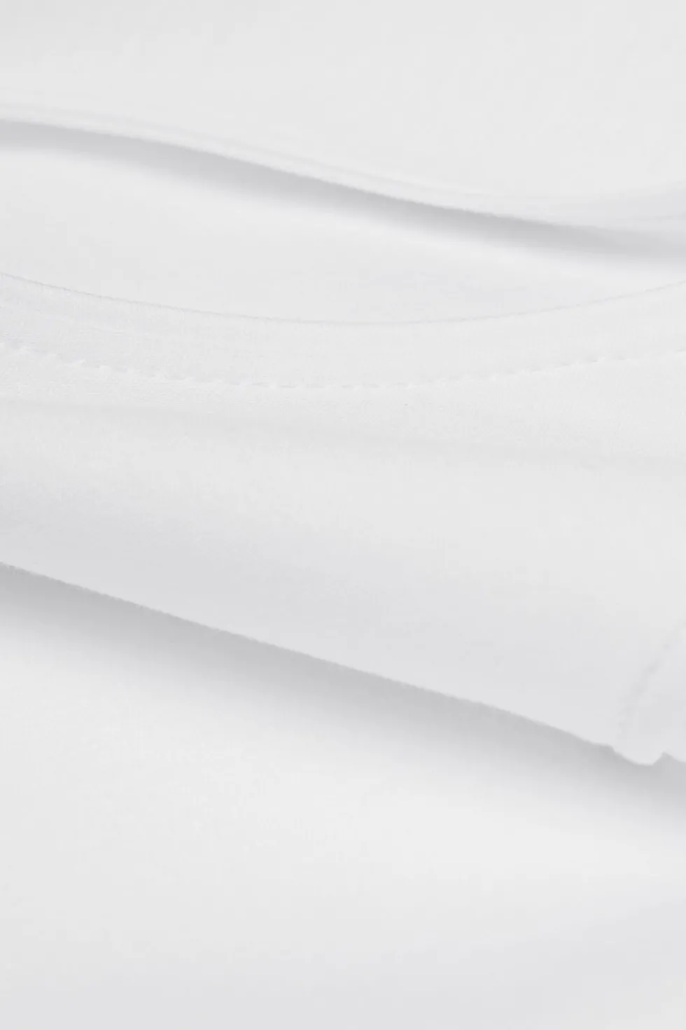 Podkoszulka z bawełny Elevated Cotton z Dekoltem w Serek