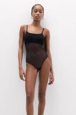 Tiulowe Body na Cienkich Ramiączkach